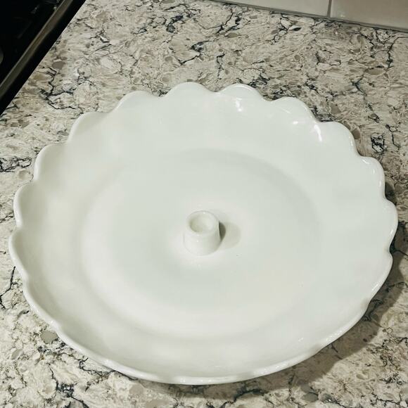 Westmoreland Milk Glass Tray - Picture 3 of 11